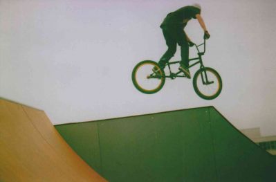 Keywords: skateboard