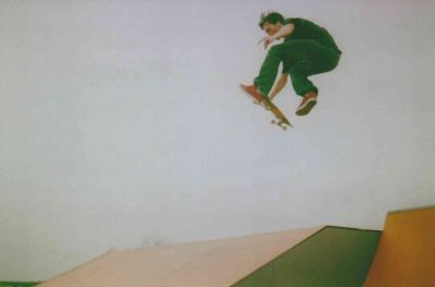 Keywords: skateboard