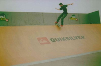 Keywords: skateboard