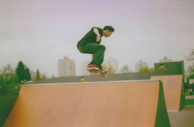 Keywords: skateboard